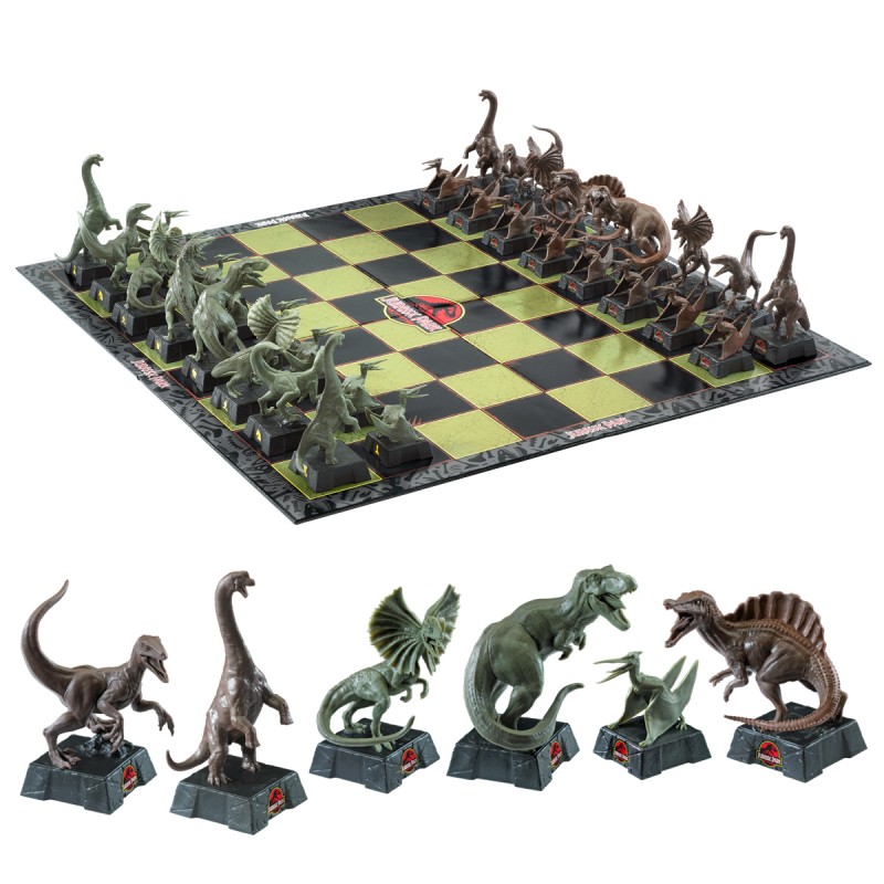 Universal- Jurassic -Jurassic Park Chess Set