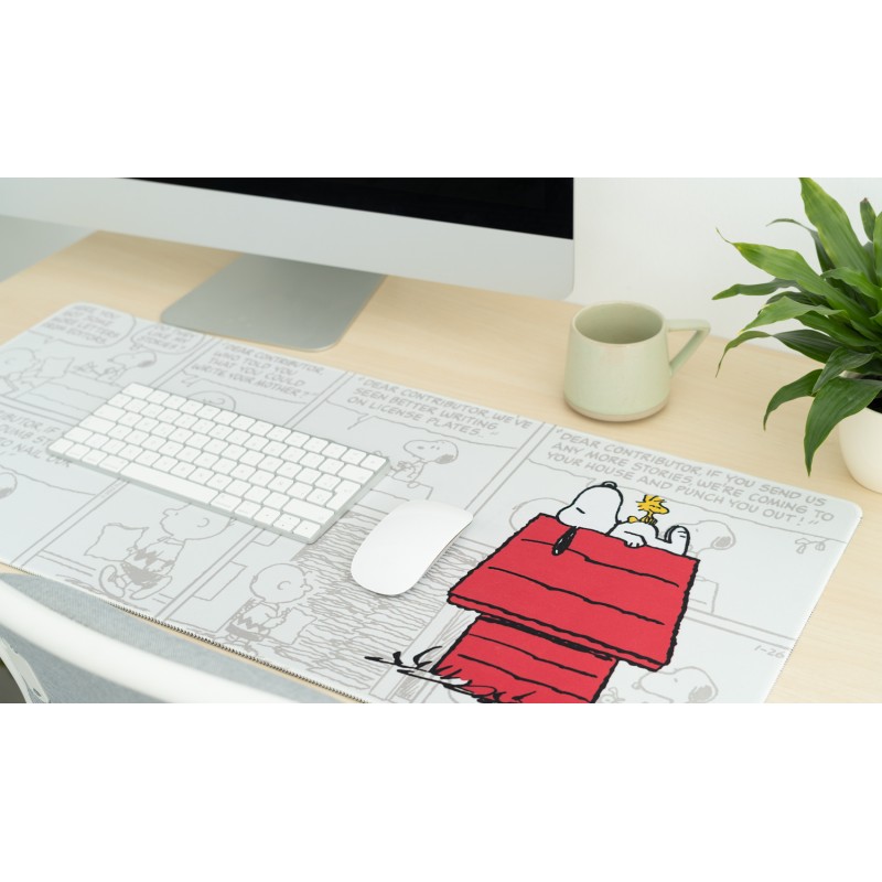 Snoopy XL Deskmat